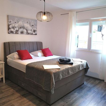 Family Friendly Apartments With A Swimming Pool Supetarska Draga - Donja, Rab - 2019 Luaran gambar